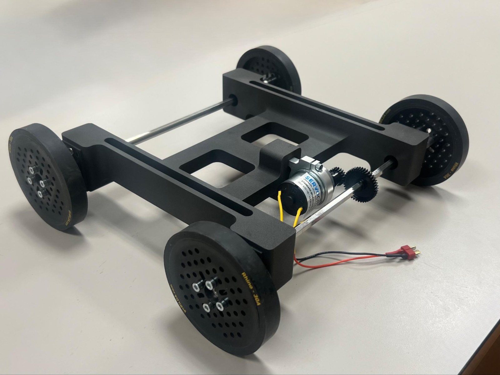 3D-printed drivetrain with motor and gear system